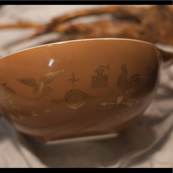 Pyrex Bowl - Picture 2 of 4